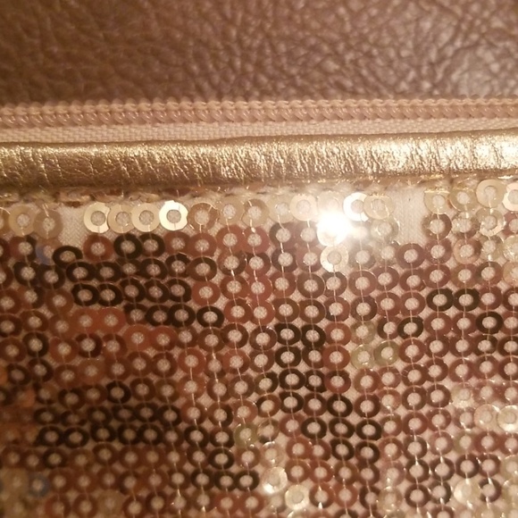 Coach wristlet - Picture 6 of 6